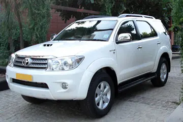 Toyota Fortuner Car Rental