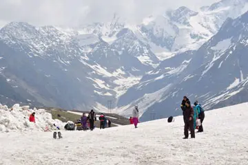 Manali Car Rental